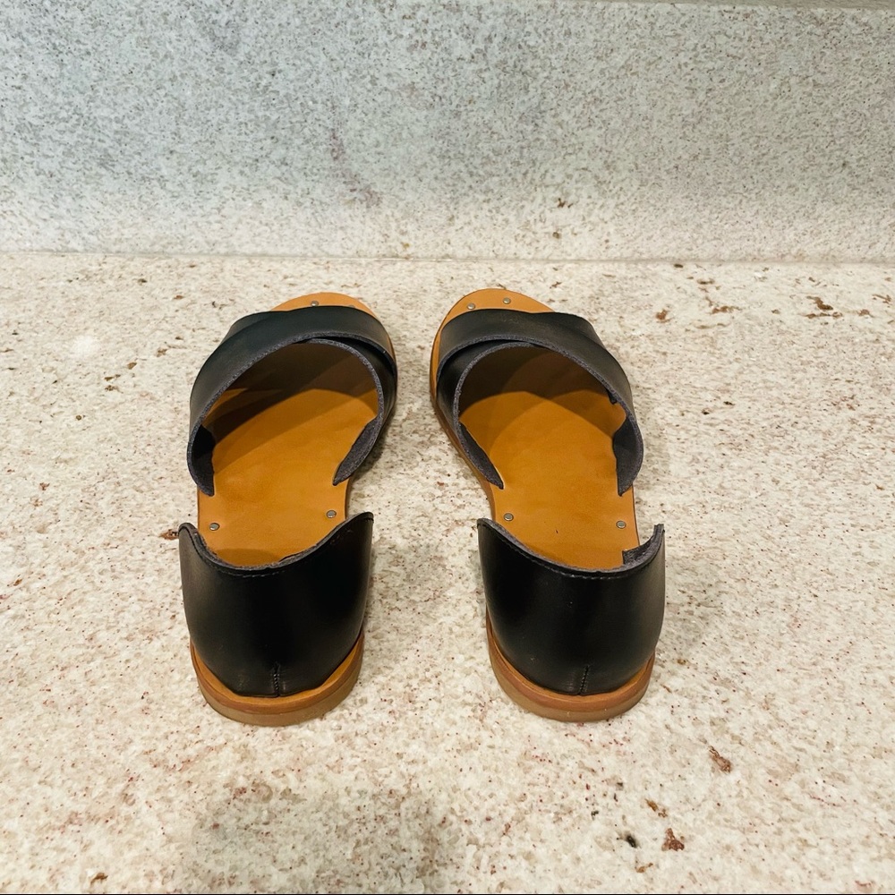 Sandals - Picture 4 of 4